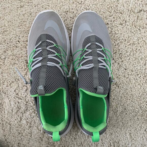 NIKE Darwin Grey / Green Trainer Running Shoes Sneakers Size 13 819803-003 - Picture 8 of 9